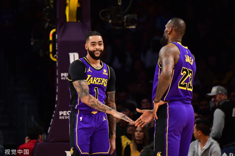 出他们在大 出他们在大