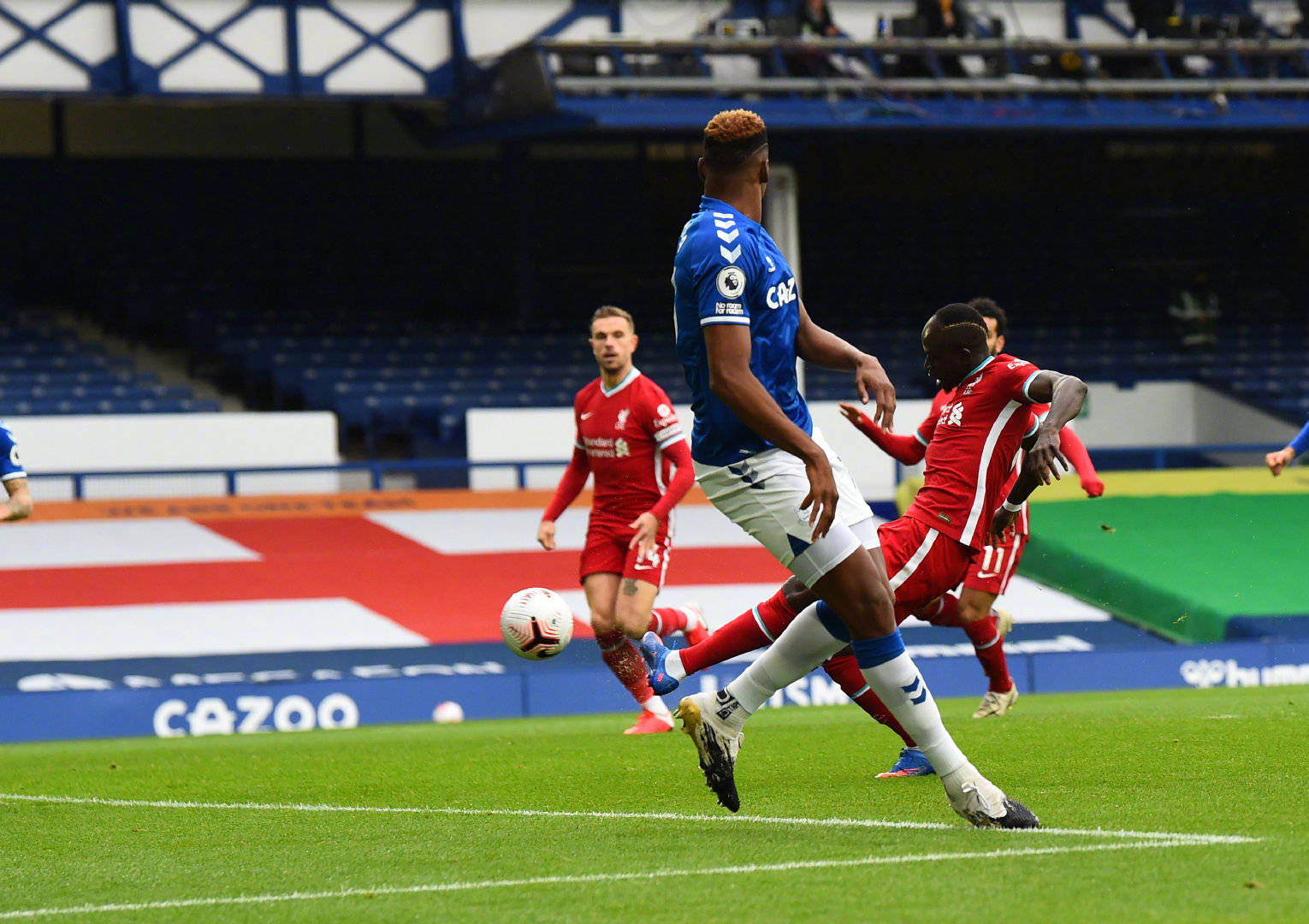 使得他无暇 使得他无暇