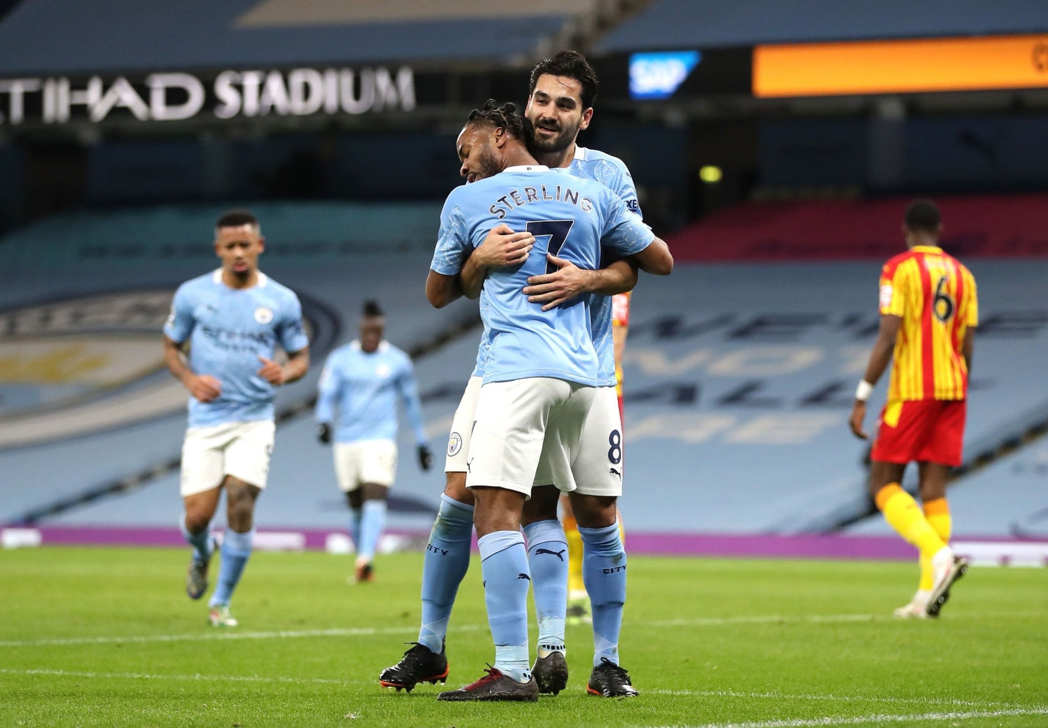 難一路挺進 難一路挺進